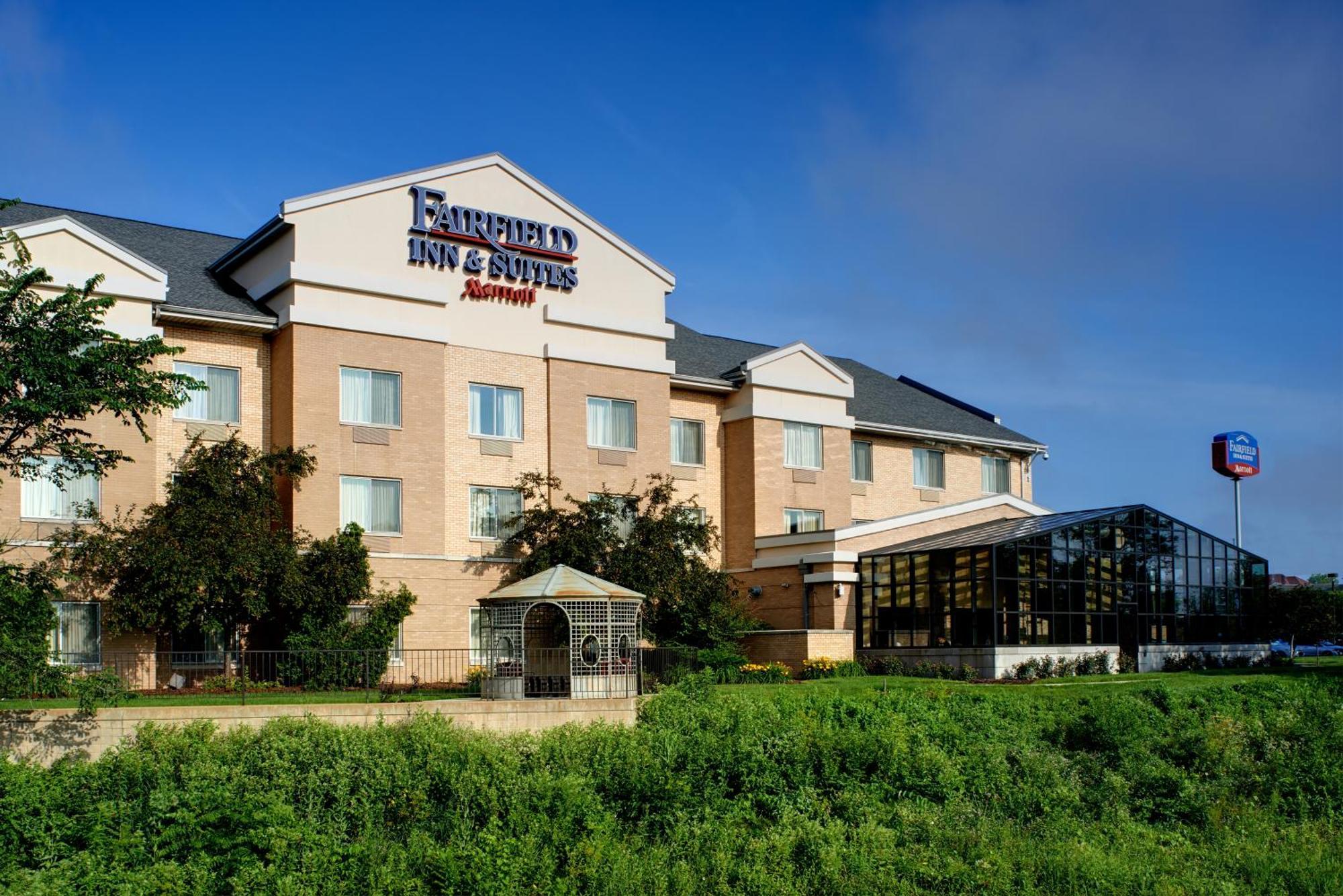 Fairfield Inn & Suites Indianapolis East Exterior photo