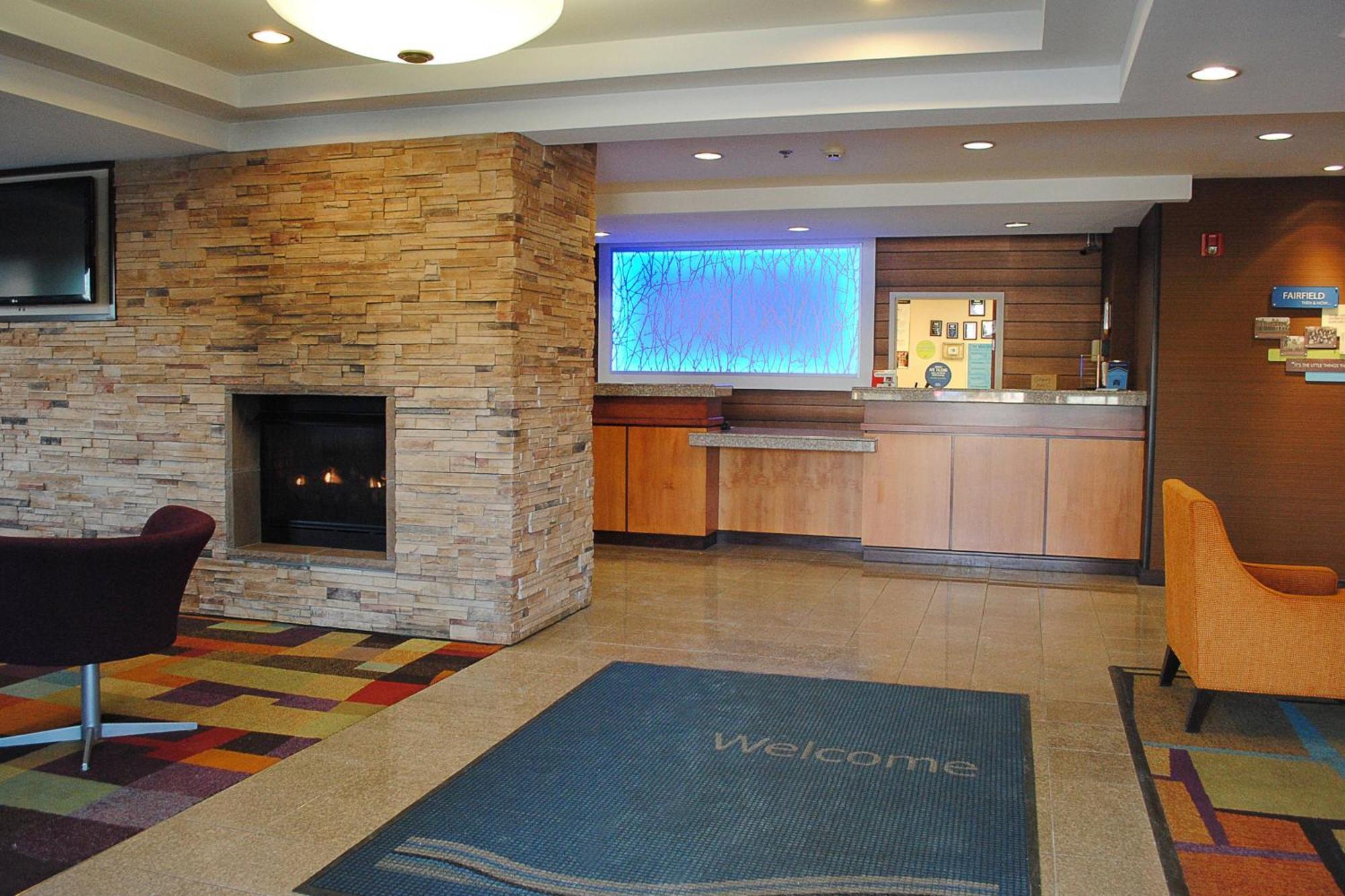 Fairfield Inn & Suites Indianapolis East Exterior photo